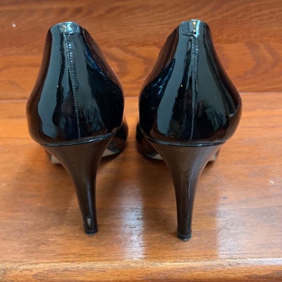 Banana Republic Peep Toe 4 Inch Heels - Picture 10 of 15